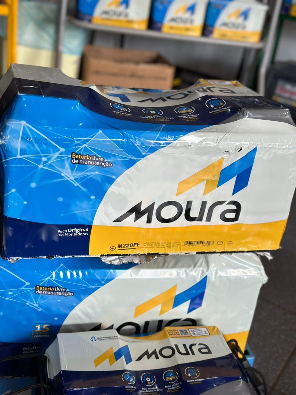 Bateria Moura 220AH Direita e Esquerda